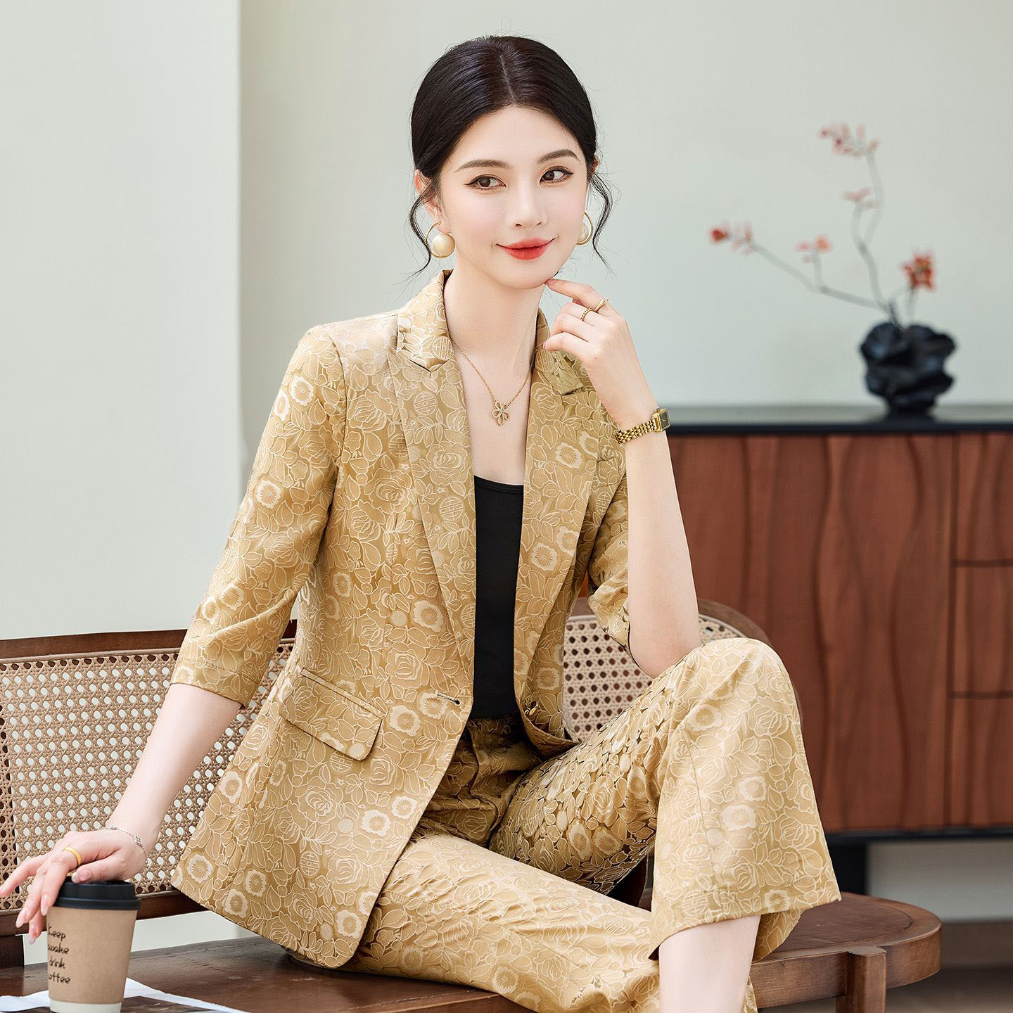 Fashion Apricot Half Sleeve Pr - огляд і ціна Women'S Formal Wear Pants Suit